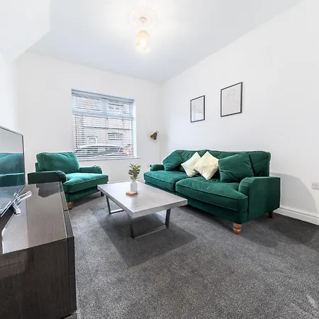 Lakes Seaside Retreat