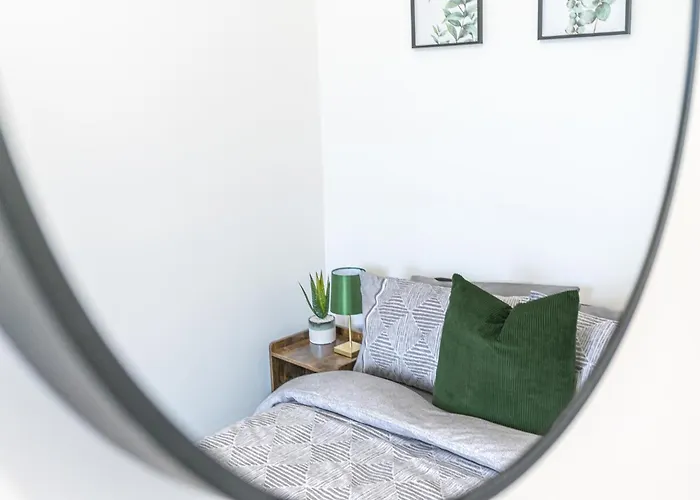 Lakes Seaside Retreat * 배로우인퍼니스