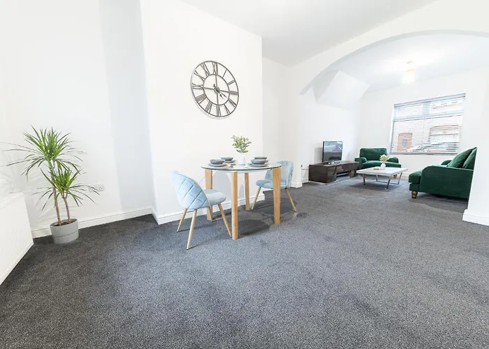 Lakes Seaside Retreat